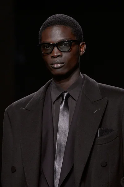 Look 57